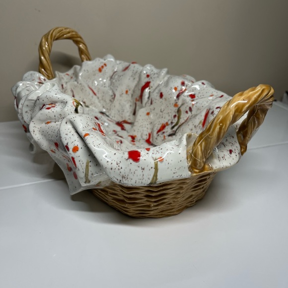 Vintage 80’s Nowell’s Mold’s ceramic básquet - Picture 1 of 8